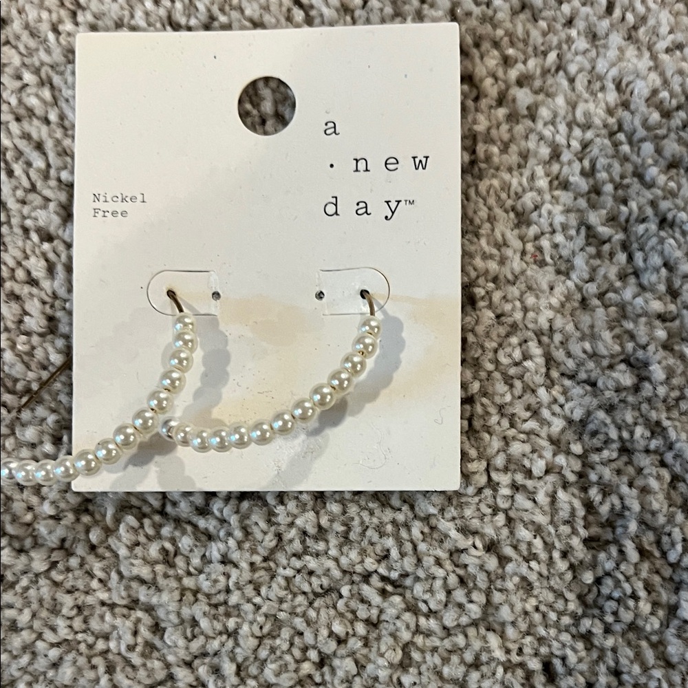 Jewelry bundle. - Picture 6 of 6